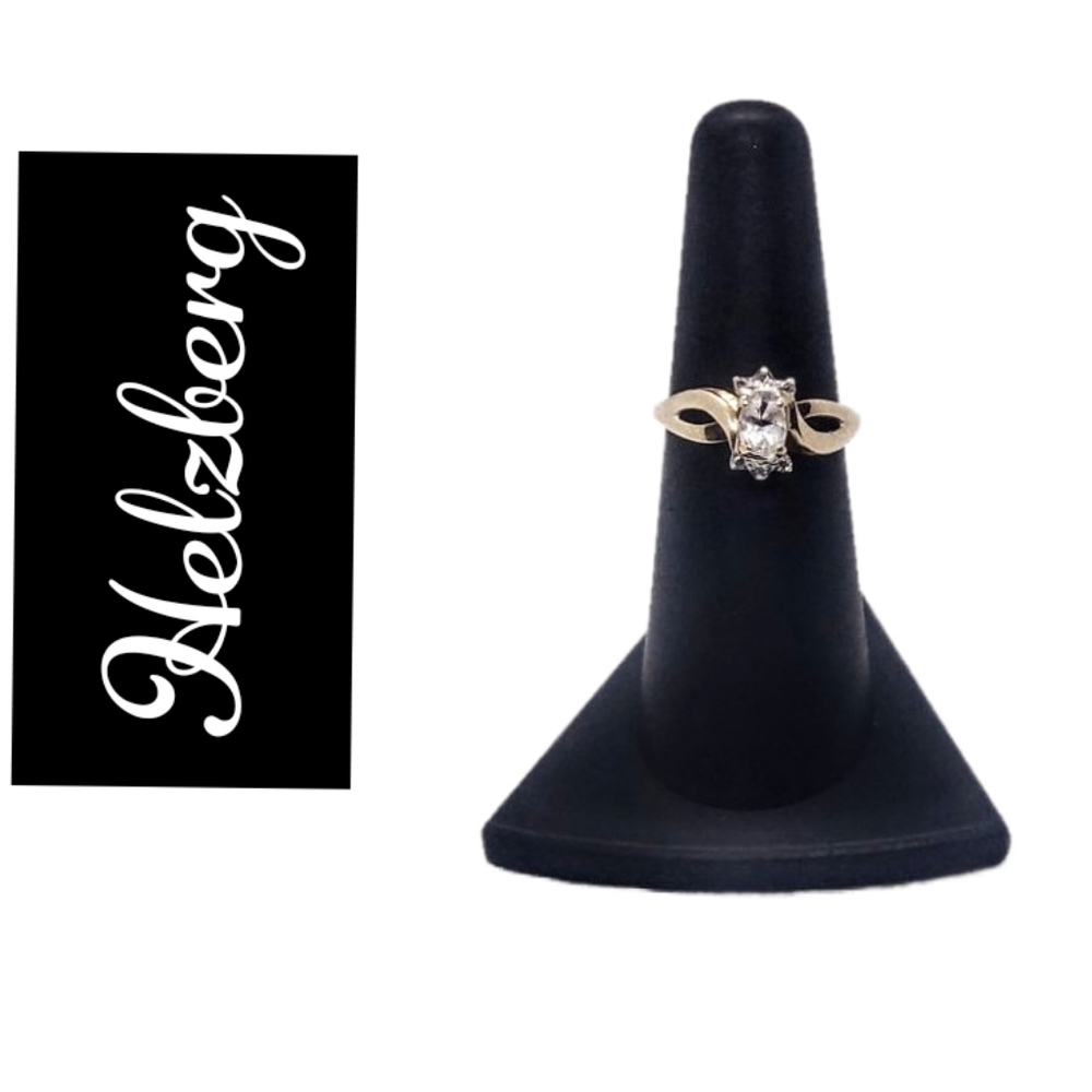 Helzberg 10K Gold with White Sapphire Center Stone